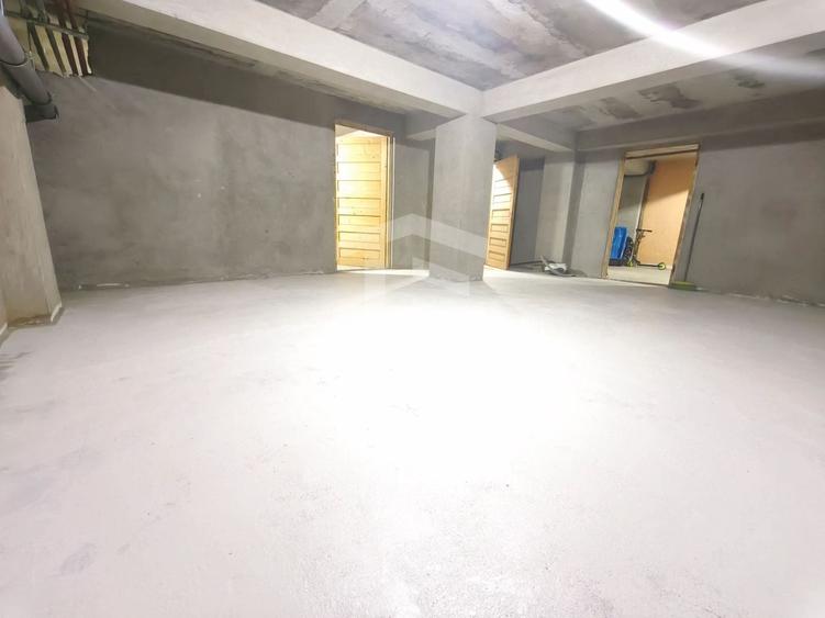 Spațiu comercial, de 137 mp, în Central