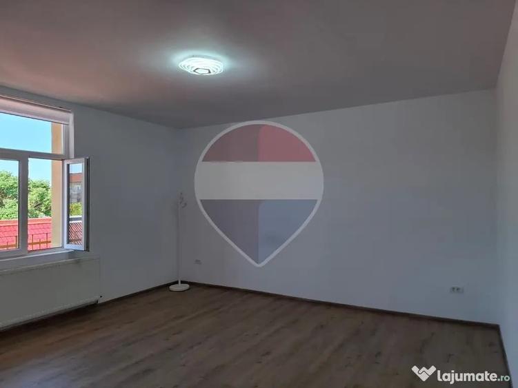 Spațiu comercial, de 50 mp, în Central