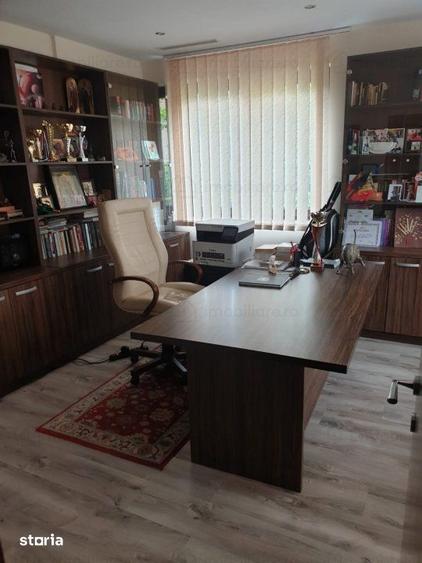 Casă cu 10 camere cu Teren 764 Mp în Timpuri Noi