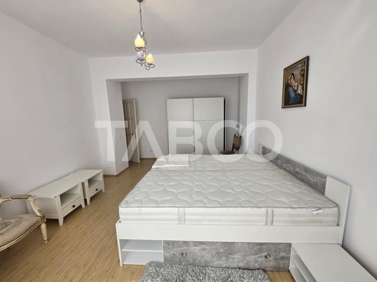 Apartament cu 4 camere decomandat, mobilat în Mihai Viteazul
