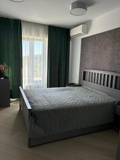 Apartament cu 3 camere decomandat, mobilat în Văcăresti