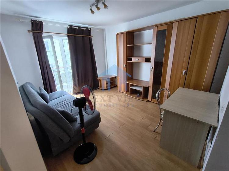 Garsonieră decomandată în Zorilor