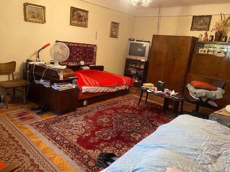 Casă cu 3 camere cu Teren 2200 Mp în Biharia