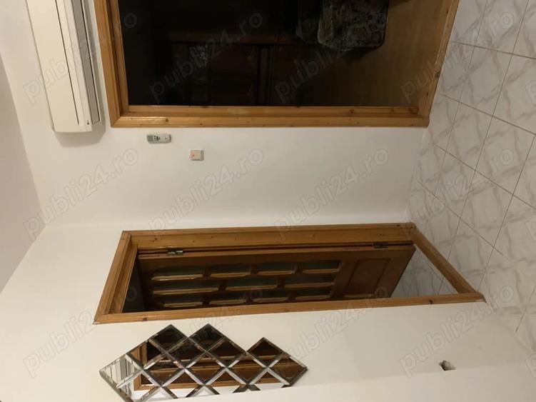 Apartament cu 3 camere decomandat în Sud