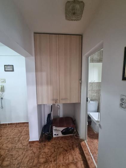 Apartament cu 2 camere decomandat, mobilat în CET