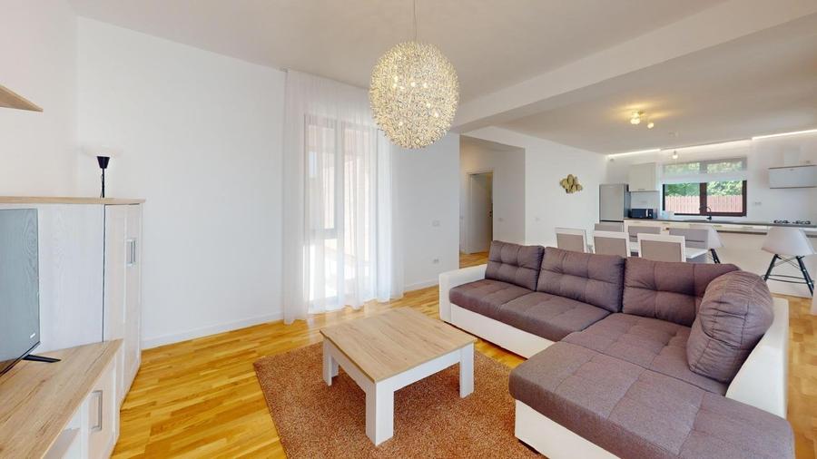 Casă cu 4 camere cu Teren 316 Mp în Corbeanca
