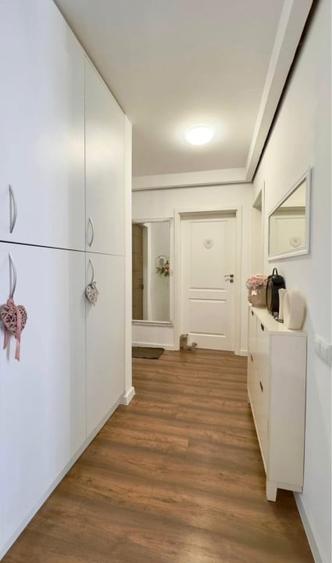 Apartament cu 2 camere semidecomandat, mobilat în Florești — fotografia 3