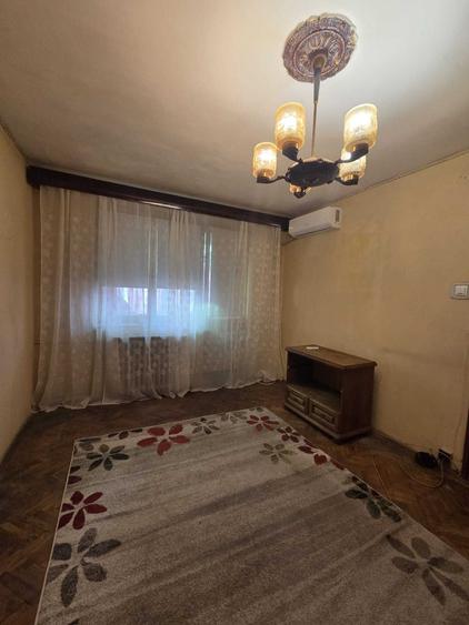 Apartament cu 2 camere semidecomandat în Radu Negru