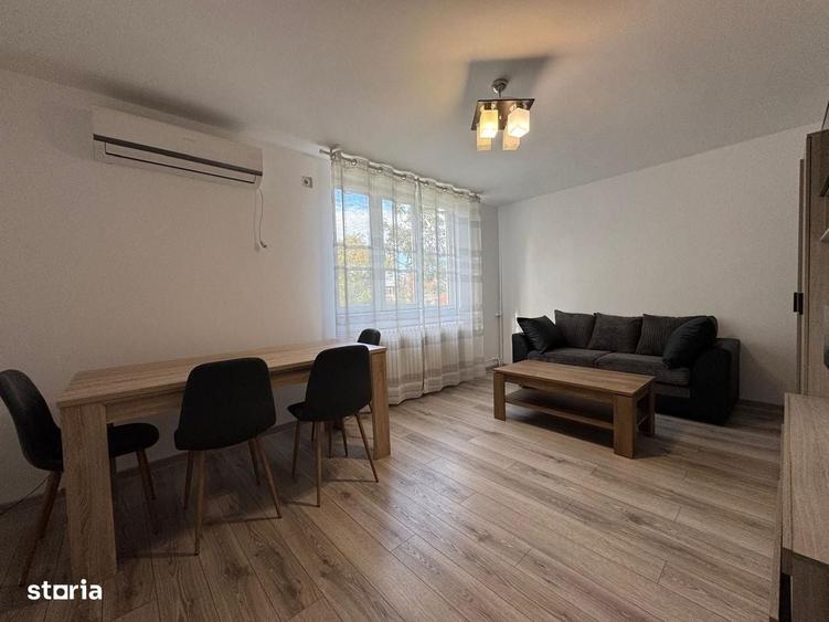 Apartament cu 4 camere decomandat în Central