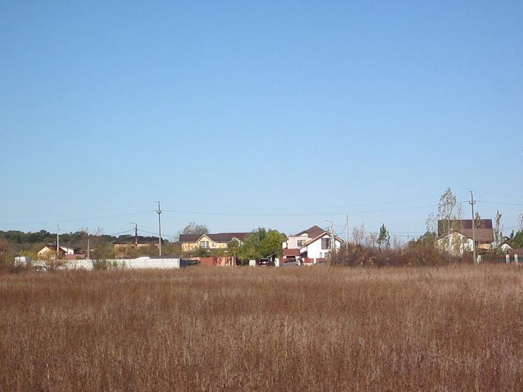 Teren Construcții intravilan de 856 mp, în Domnești