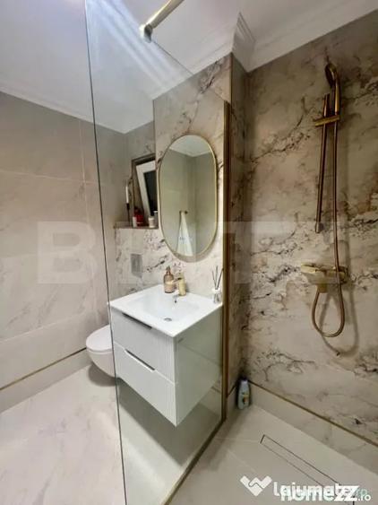 Apartament cu 3 camere semidecomandat în Central