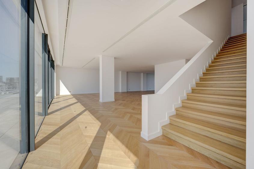 Apartament cu 9 camere în Floreasca