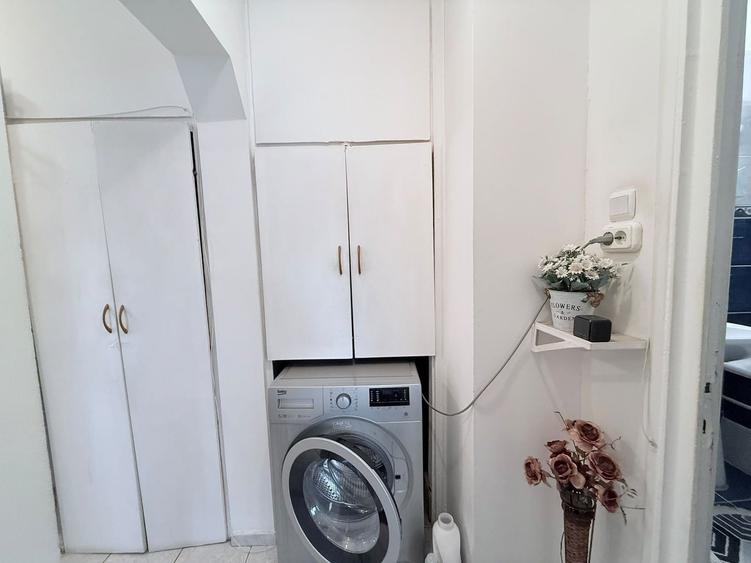 Apartament cu 3 camere decomandat, mobilat în Drumul Taberei