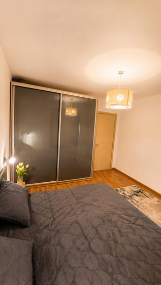 Apartament cu 2 camere decomandat, mobilat în P-ta Presei Libere