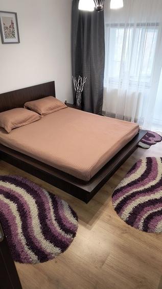 Apartament cu 3 camere decomandat în Exterior Vest