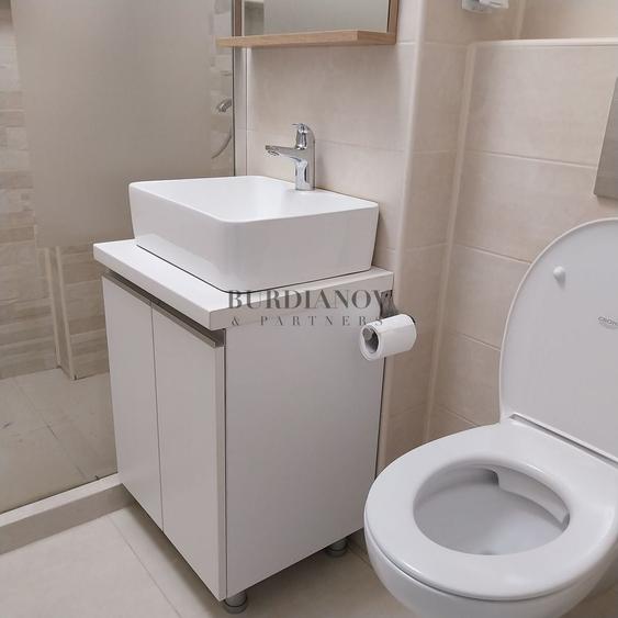 Apartament cu 3 camere de închiriat - Tinererului - 8