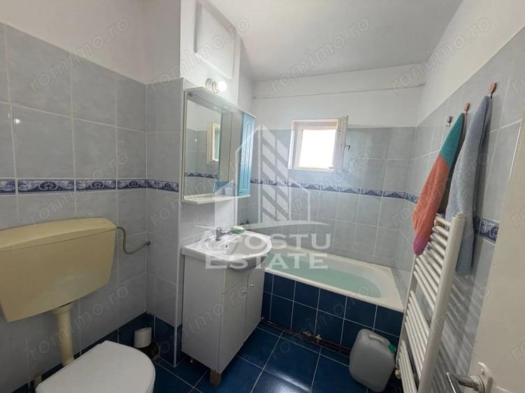 Apartament cu 2 camere decomandat în Lipovei
