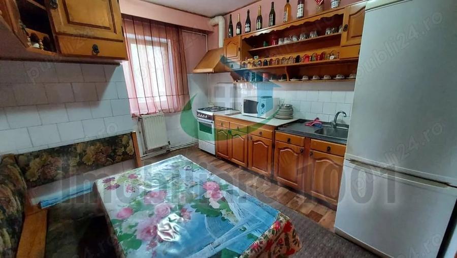 Apartament cu 4 camere decomandat în Ultracentral