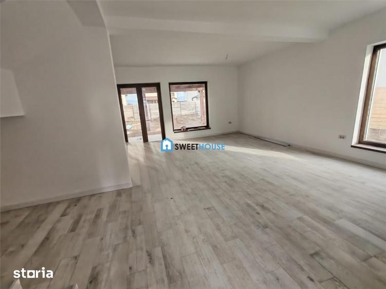 Casă cu 5 camere cu Teren 250 Mp în Central