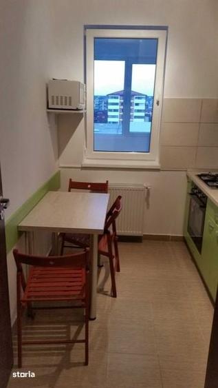 Garsonieră în Vest