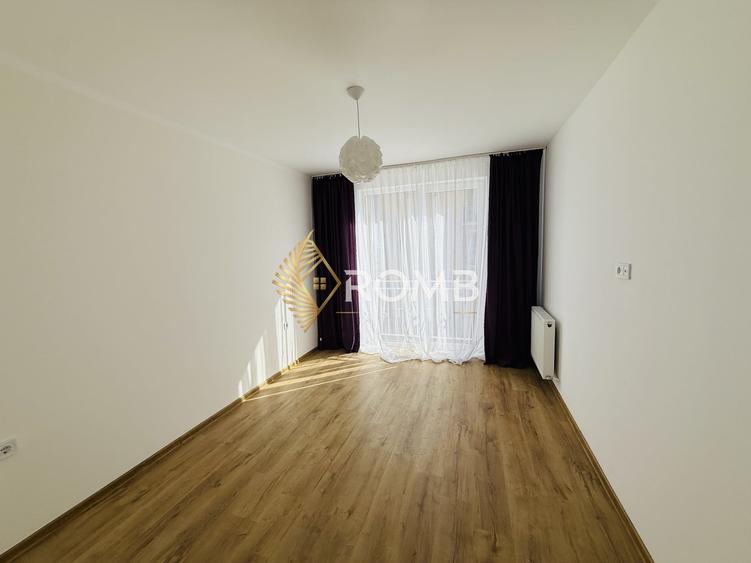 Apartament cu 3 camere semidecomandat, mobilat în Florești