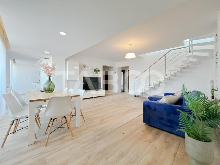 Penthouse cu 5 camere semidecomandat, mobilat în Bună Ziua