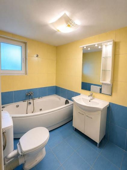 Casă individuală cu 4 camere cu Canalizare în Cheresig