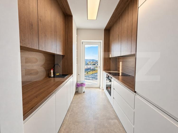 Apartament cu 2 camere decomandat, mobilat în Baza 3