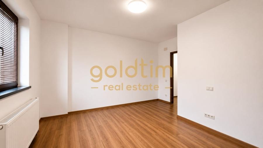 Duplex cu 6 camere cu Canalizare în Domnești