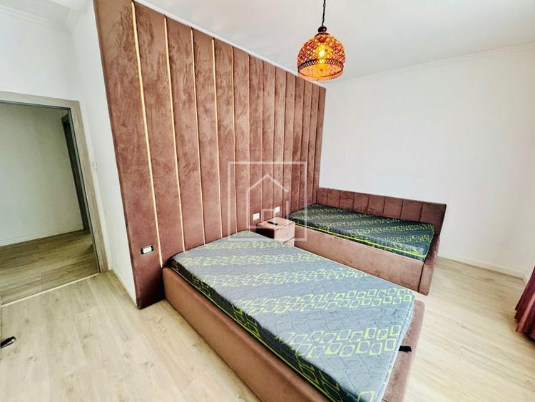 Apartament cu 4 camere decomandat, mobilat în Tineretului