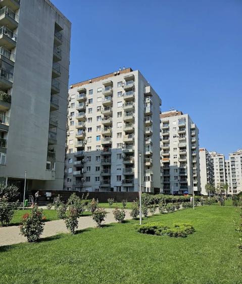 Apartament cu 2 camere semidecomandat în Colentina