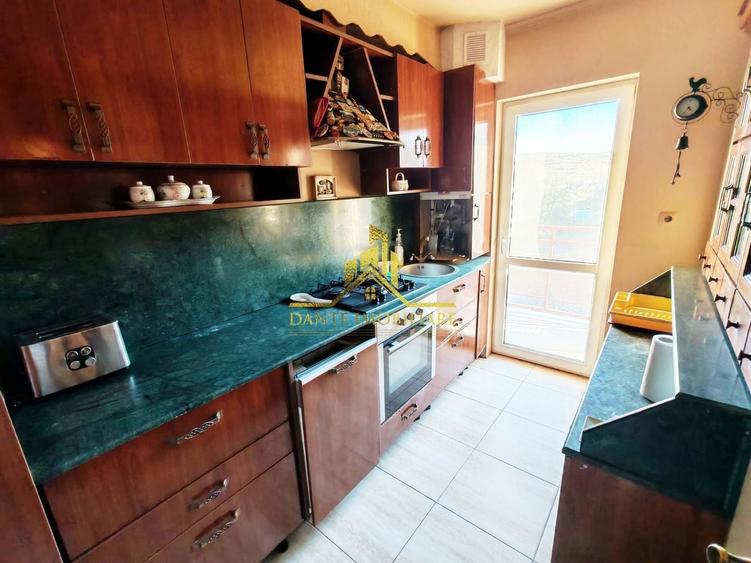 Apartament cu 3 camere decomandat, mobilat în Gheorgheni