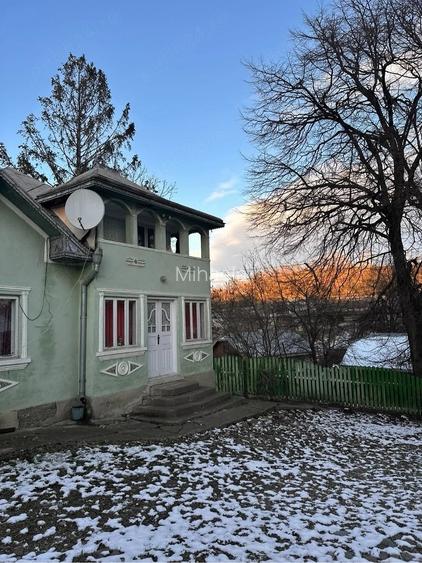 Casa cu 20 ari teren + afacere la cheie