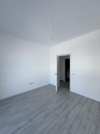 Apartament cu 3 camere decomandat în Theodor Pallady