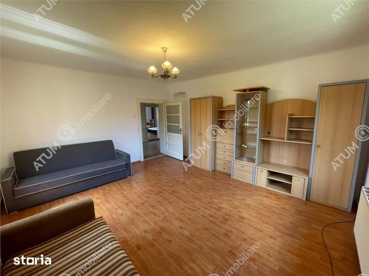 Apartament cu 3 camere decomandat în Tineretului