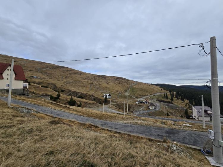 Proprietar vand parcele de teren intravilan Ranca - 2