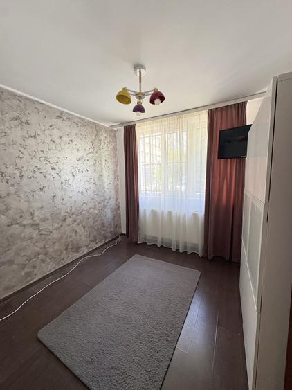 Apartament cu 4 camere semidecomandat, mobilat în Drumul Taberei