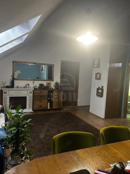 Apartament cu 3 camere semidecomandat în Florești