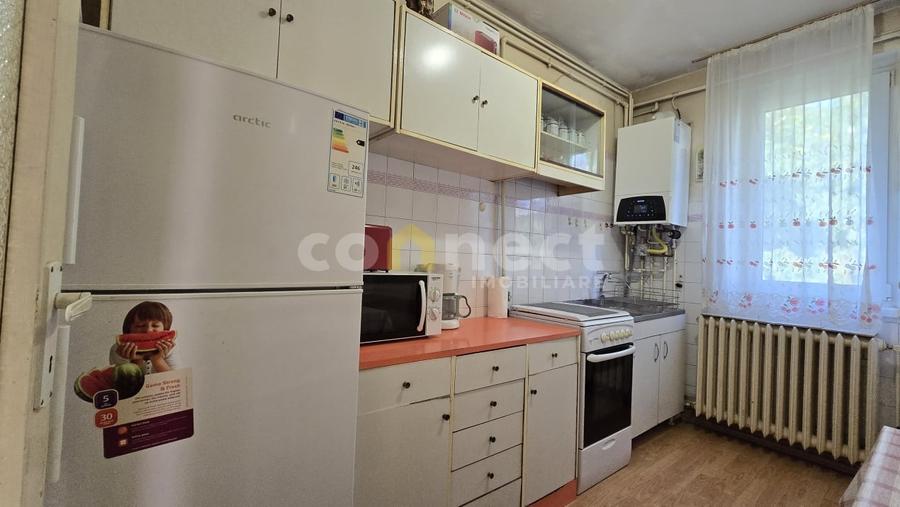 Apartament cu 4 camere decomandat în Gheorgheni