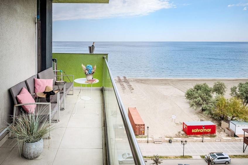 Apartament cu 3 camere decomandat în Mamaia-Sat