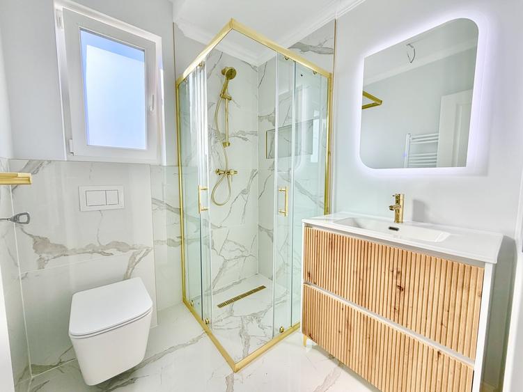 Duplex cu 4 camere cu Canalizare în Moșnița Nouă