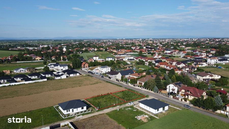 Teren de 377 mp, în Someș