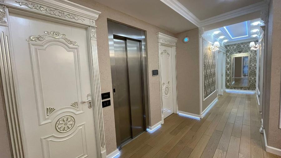 Casă individuală cu 5 camere cu Teren 413 Mp în Băneasa