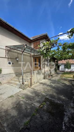 Casă individuală cu 4 camere cu Canalizare în Lancrăm