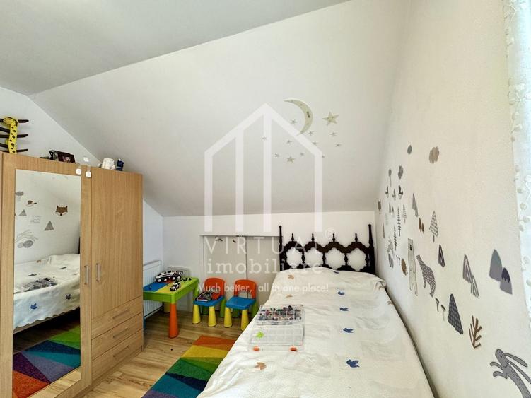 Casă individuală cu 5 camere cu Canalizare în Cristian