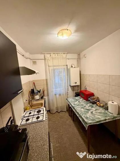 Apartament cu 2 camere semidecomandat în Nicolina