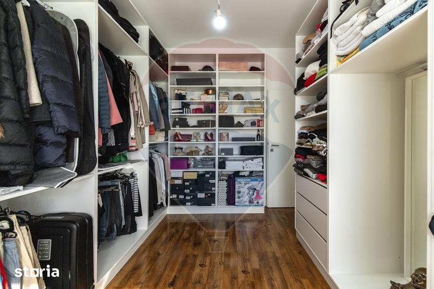Casă cu 5 camere cu Teren 440 Mp în Bartolomeu