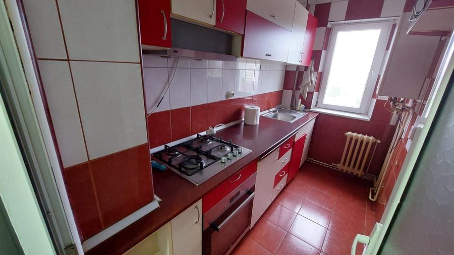 Apartament cu 2 camere decomandat, mobilat în Mircea cel Bătrân