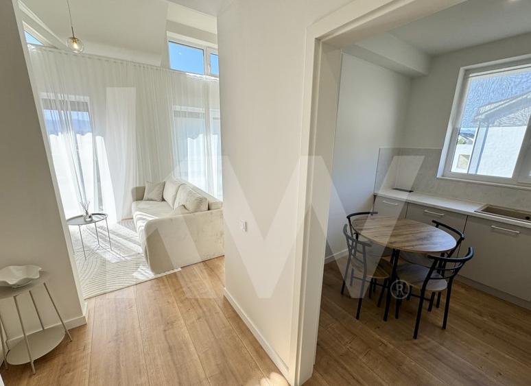 Apartament cu 3 camere decomandat în Exterior Vest