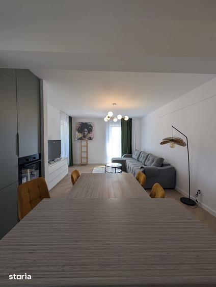 Apartament cu 4 camere, mobilat în Florești
